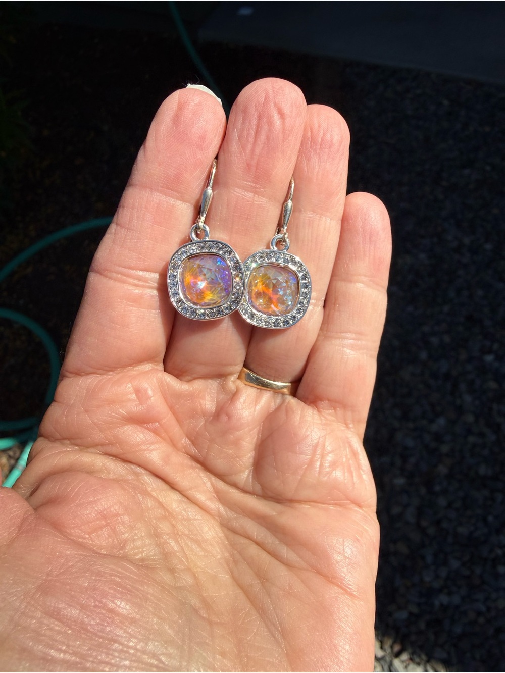 Handcrafted earrings with cappuccino color Swarovski crystal - Picture 3 of 6